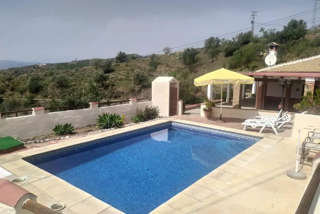 Casa Rosa Sedella Holiday home