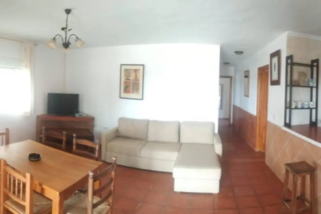 Casa Rosa Sedella 0*,