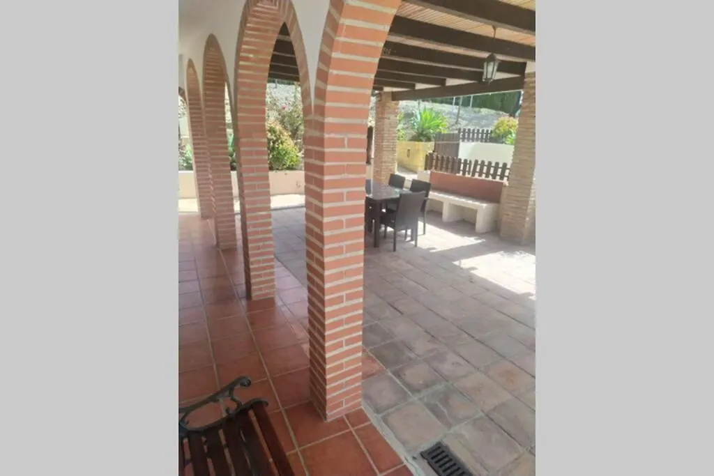 Casa Rosa Sedella